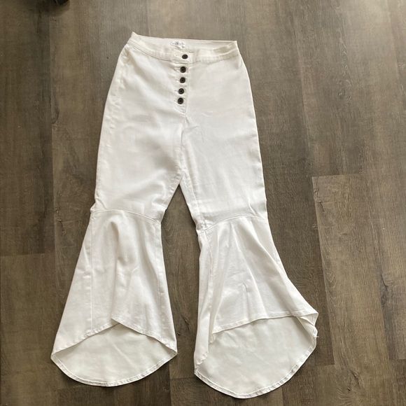 High Waisted Flare Pants - Picture 2 of 4